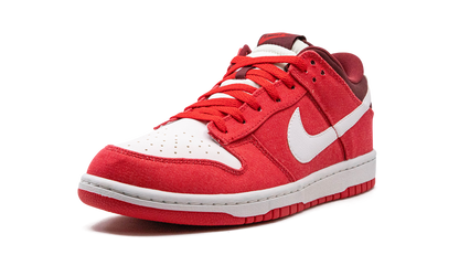 Dunk Low "Hyper Red" 318019 604